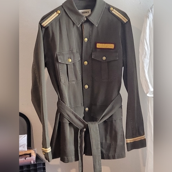 L'agence NWOT Size Large Military Style Jacket - Picture 1 of 10